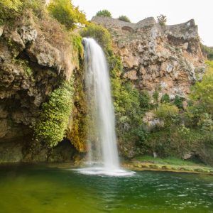 Cascade de Salles La Source en Aveyron, à aller voir quand on dort Chez Poti Pota
